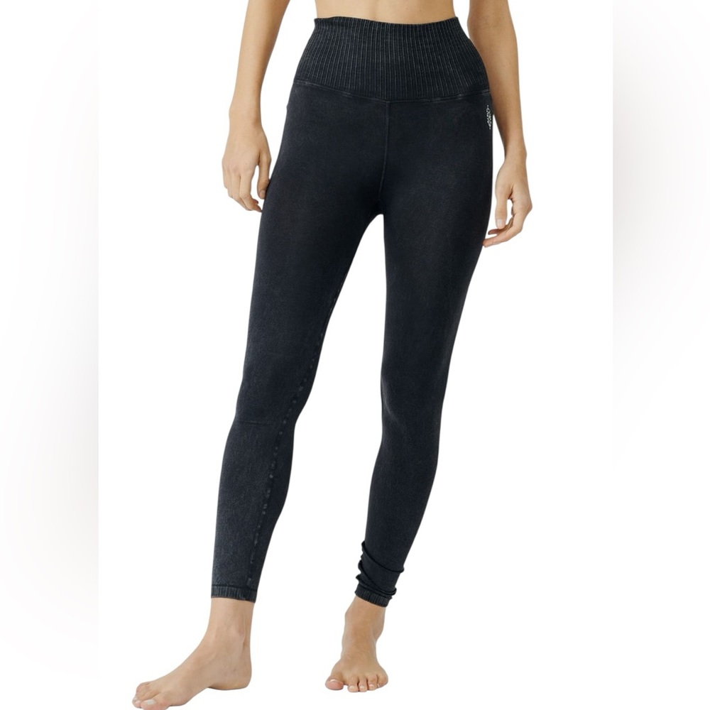 Free People Movement FP XS/S Good Karma Leggings in Washed Black